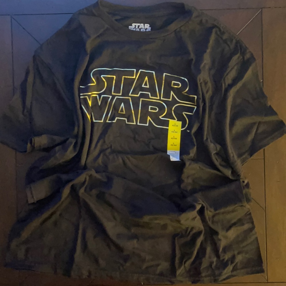STAR WARS Gold Outlined Tee
